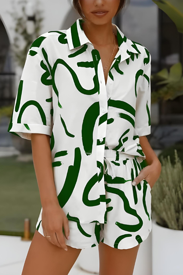Tweedelige dames set met losse blouse en short – LAVAYA SET - Glamorix