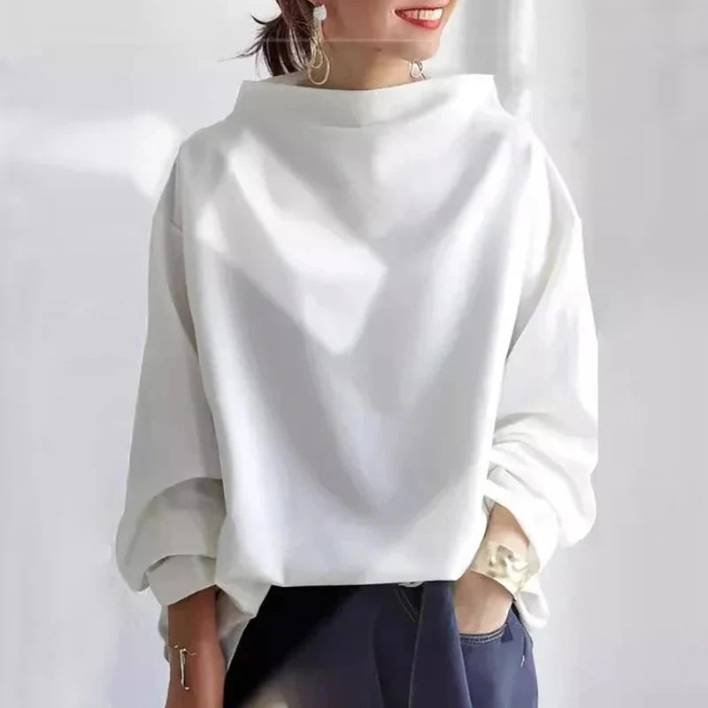 Hayden trui voor dames met oversized pasvorm en hoge kraag minimalistisch en moeiteloos chic – NEVIA - Glamorix
