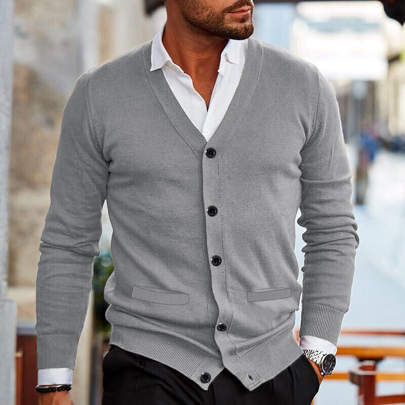 Cardigan voor heren met knopen en v-hals voor een elegante look en verfijnde stijl – NOVAWEAR - Glamorix