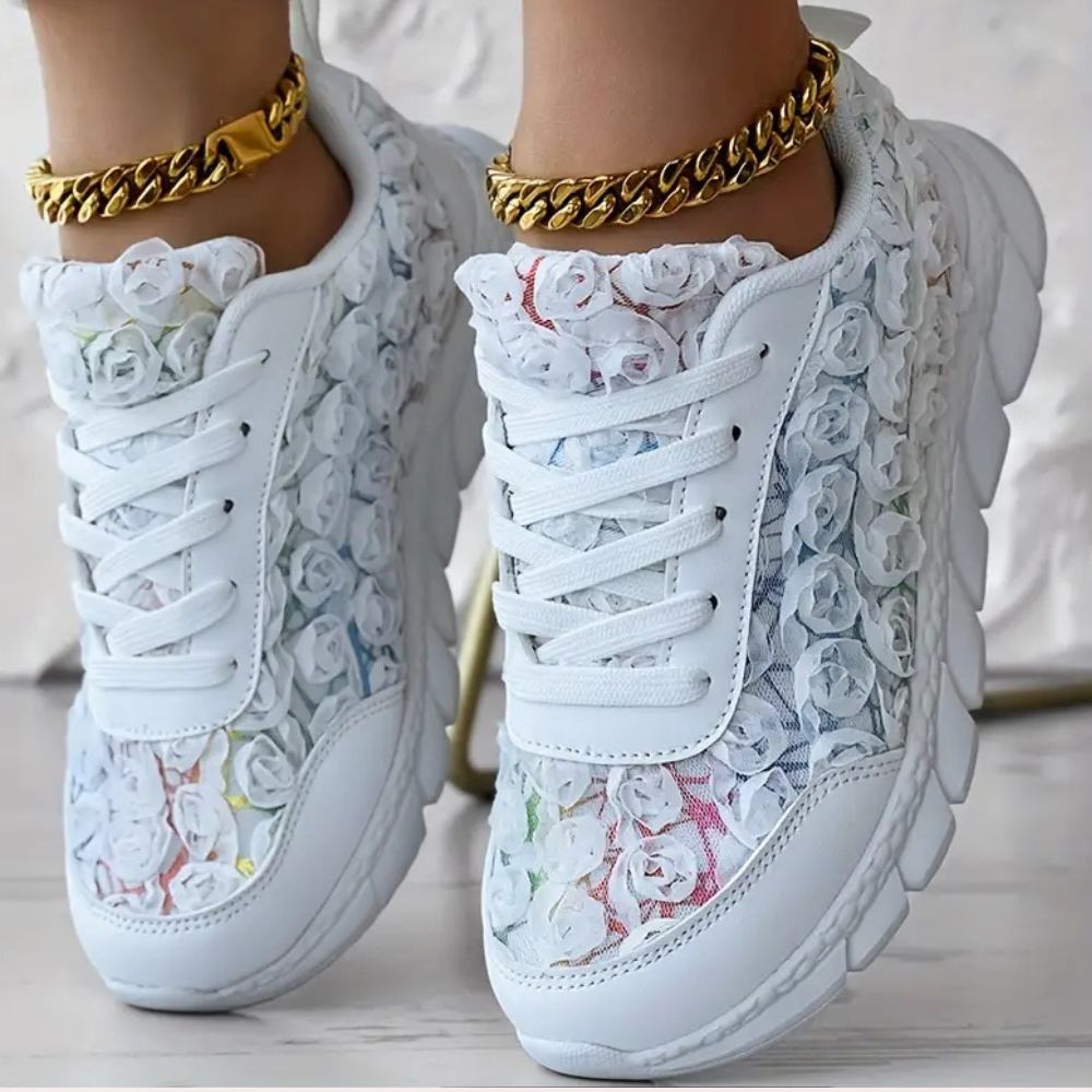 FLEUR - Lage sneakers met bloemenprint voor een speelse touch