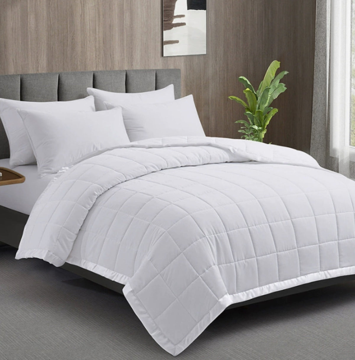 PROSPECT BLUE – Lichtgewicht bedsprei met donsalternatief en satijnen rand - Glamorix
