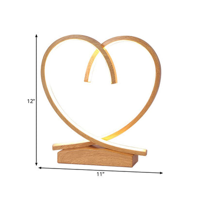 LOVETREE - Houten nachtkastje met liefdevol hartdesign