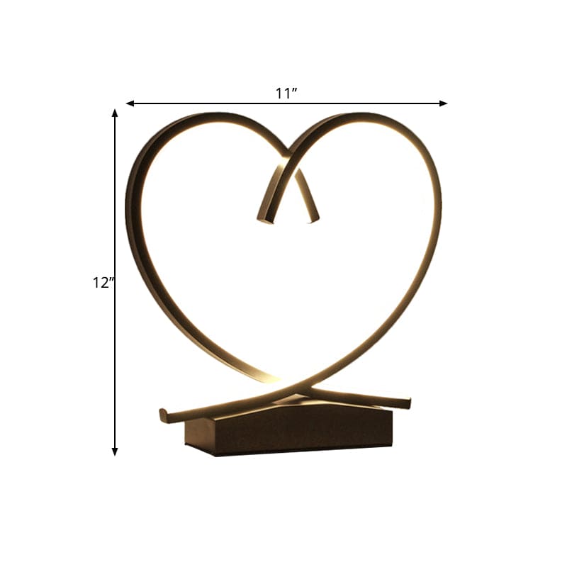 LOVETREE - Houten nachtkastje met liefdevol hartdesign