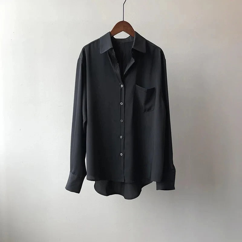 SERENZA – Stijlvolle damesblouse met chique details en tijdloze elegantie