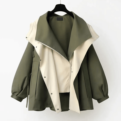 CLARA – Dames regenjas met hoge ritssluiting en minimalistisch design - Glamorix