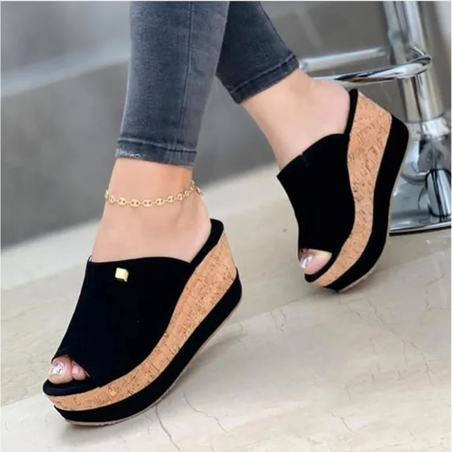 Open dames sandalen met sleehak en comfortabele pasvorm – Elvéa SkyLift - Glamorix