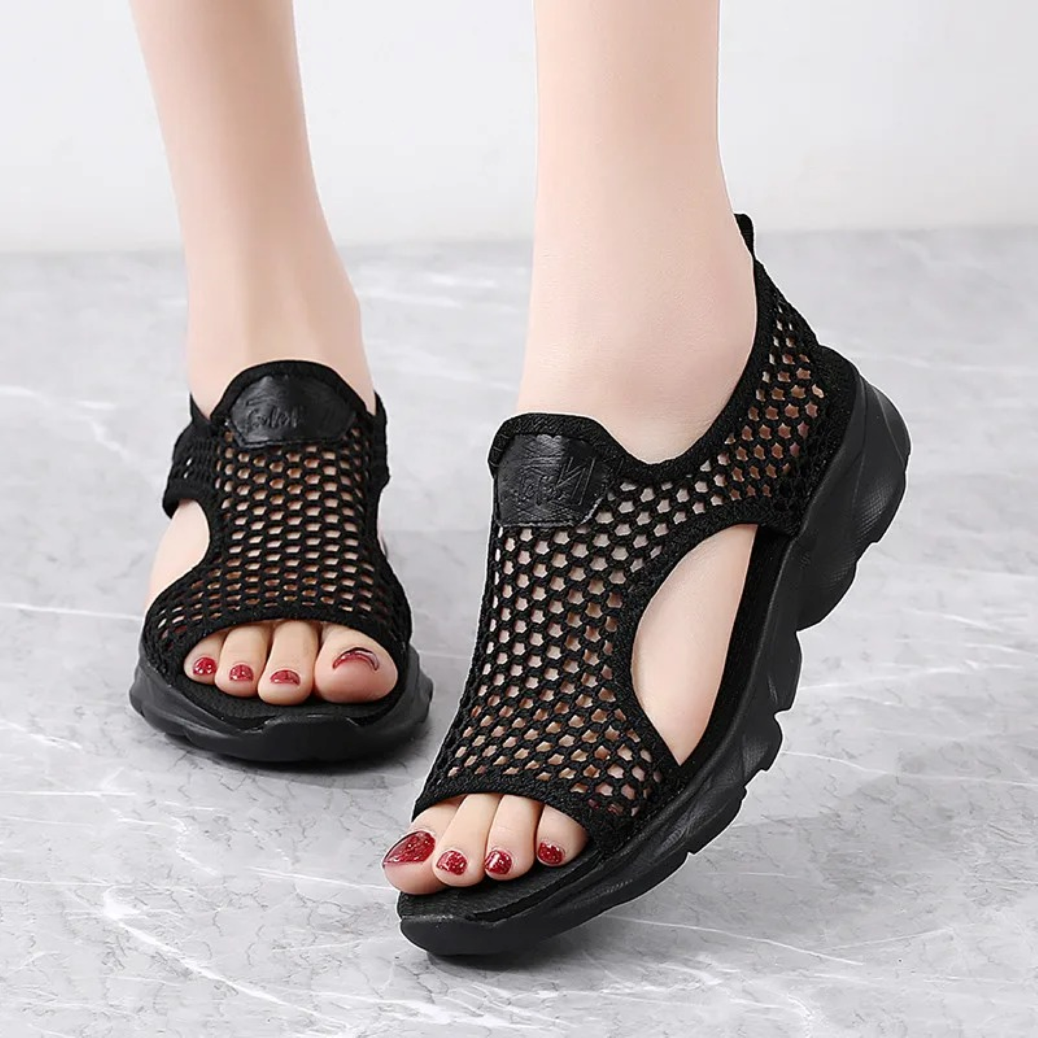 Luchtige zwarte dames sandalen van ademend mesh – Veyora AirStep - Glamorix