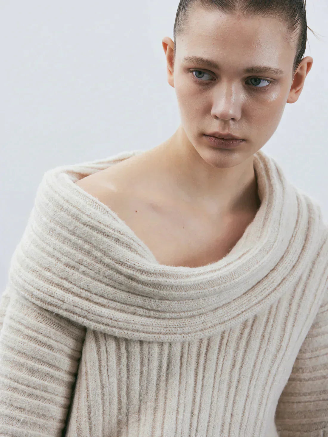SOPHIA - Gebreide off-shoulder trui voor dames