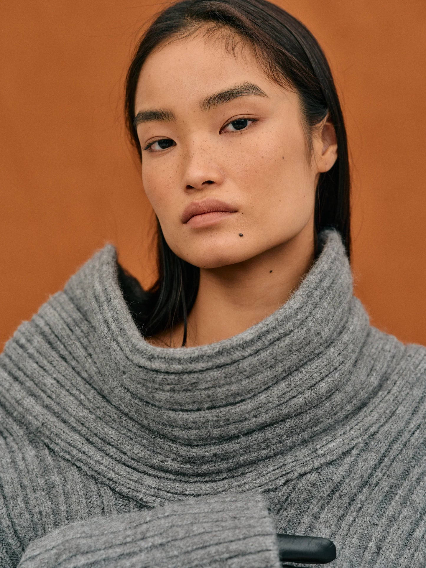 SOPHIA - Gebreide off-shoulder trui voor dames