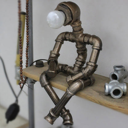 METABOT - Stoere robotlamp van ijzer met industrieel design