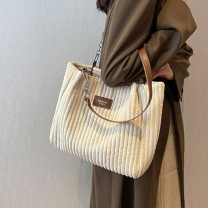 NOVA - Schattige corduroy draagtas met een speelse twist