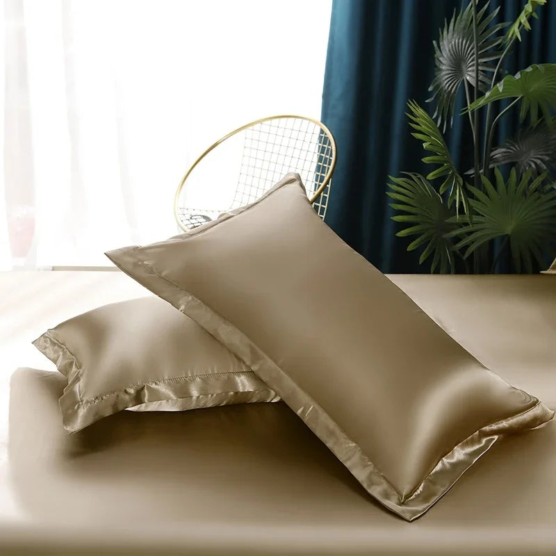 Luxe 4-Delige Zijde Satijnen Beddengoed Set – SilkLuxe