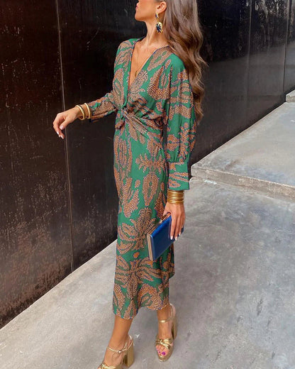 LYRA – Elegante damesjurk met bloemenprint en lange mouwen - Glamorix