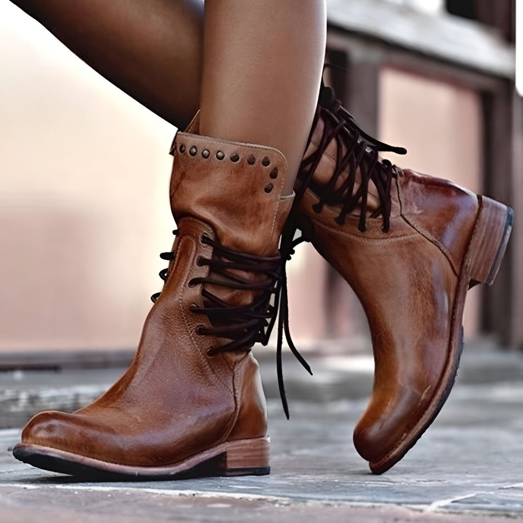 SIENNA - Vintage leren veterlaarzen voor een tijdloze look