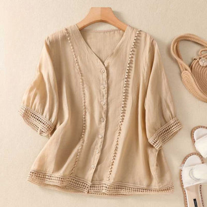 Rhiannon - V-hals knoopblouse met kantdetails voor dames - Glamorix