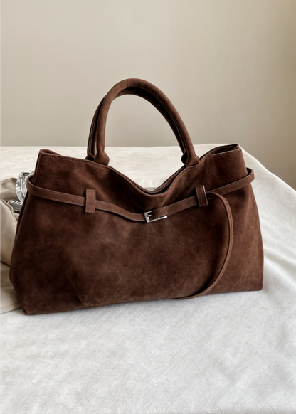 Luxe suède shopper met tijdloze elegantie – BYREL
