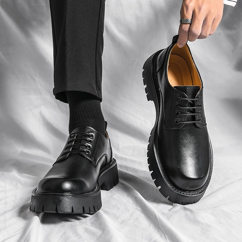 SPENCER - Heren veterschoenen met robuuste zool en tijdloze stijl