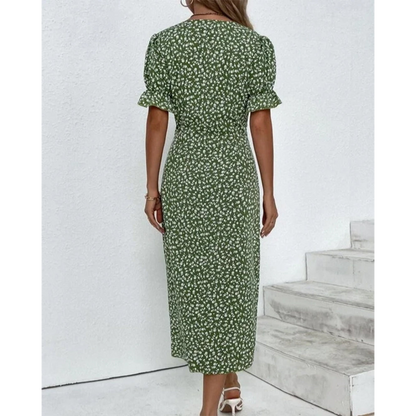 SERELLA – Elegante wikkeljurk met verfijnde pasvorm en vrouwelijke charme