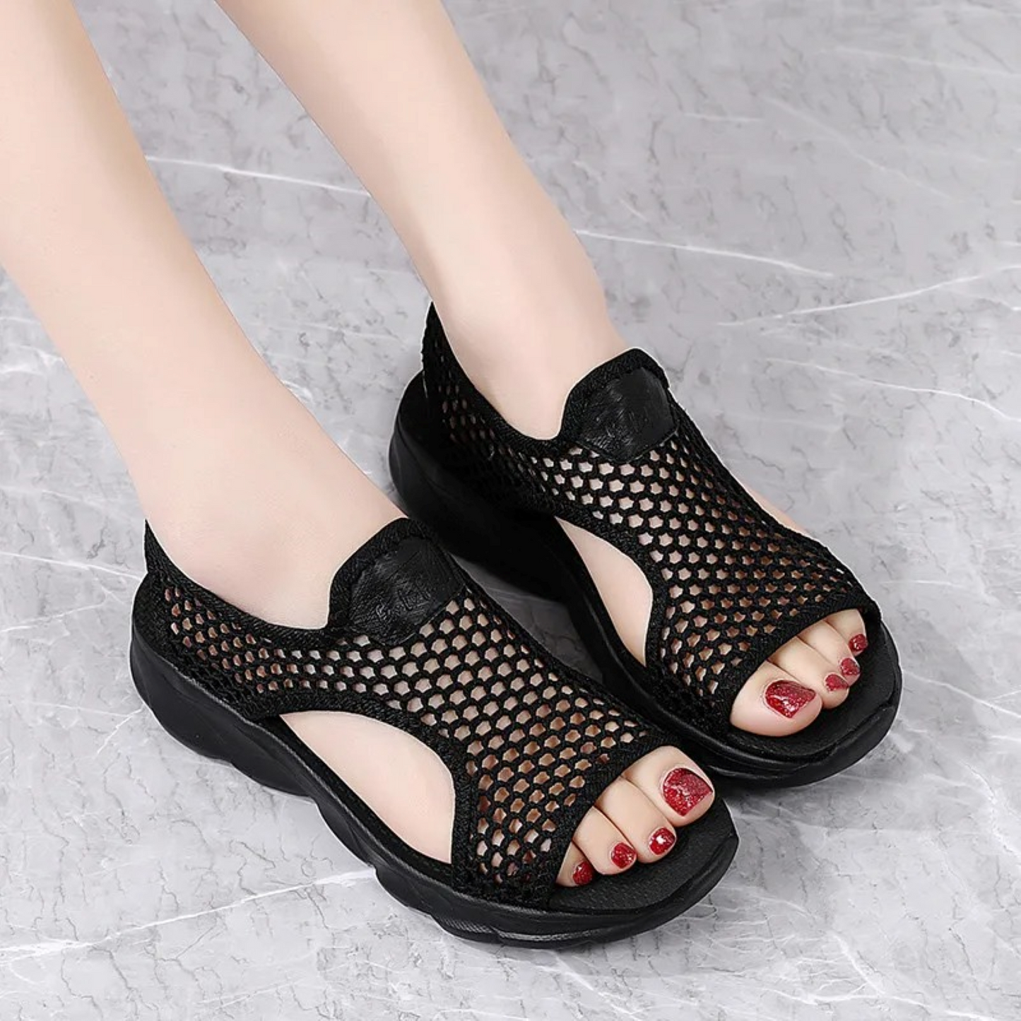 Luchtige zwarte dames sandalen van ademend mesh – Veyora AirStep - Glamorix