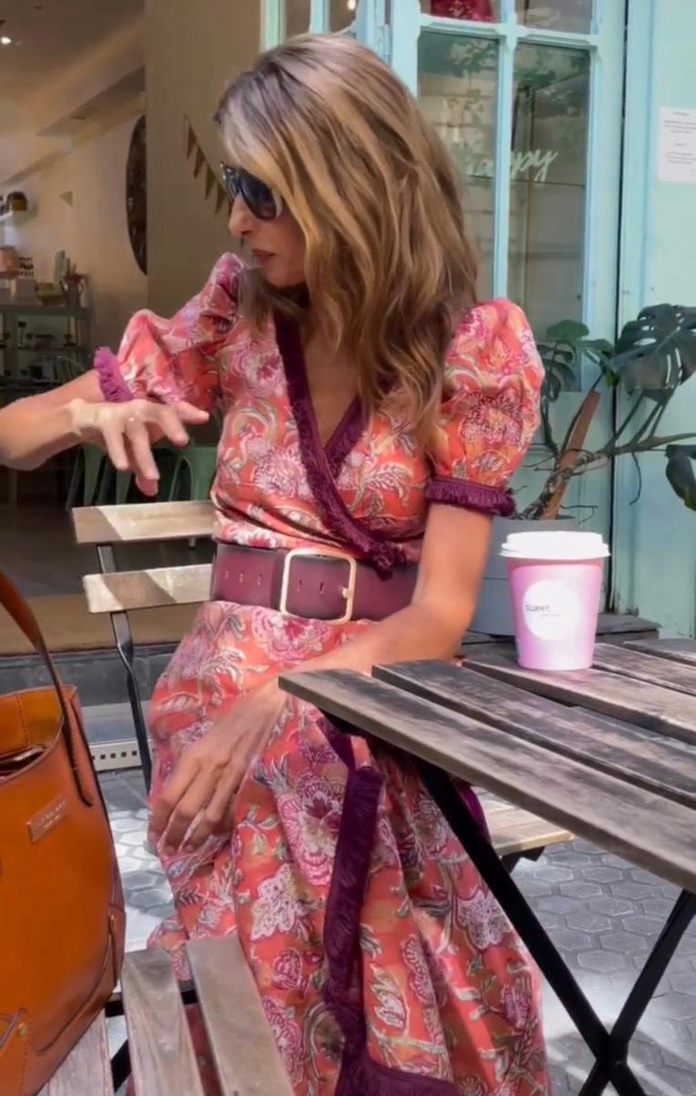 Vrouwen - Wikkeljurk met Pofmouwen - Elegante Snit - Mode voor Herfst - Endellion Wikkeljurk - Glamorix