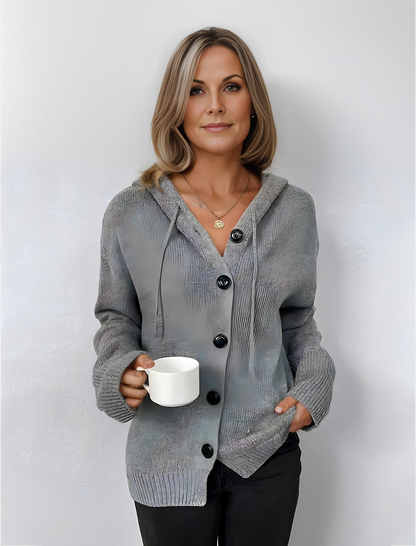 SAGE - Gebreid vest met capuchon en knoopsluiting in relaxte pasvorm