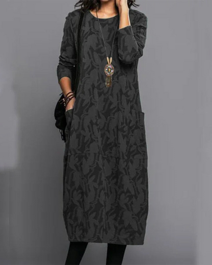 Comfortabele midi damesjurk met lange mouwen en minimalistisch design – NuvellaSoft Dress - Glamorix
