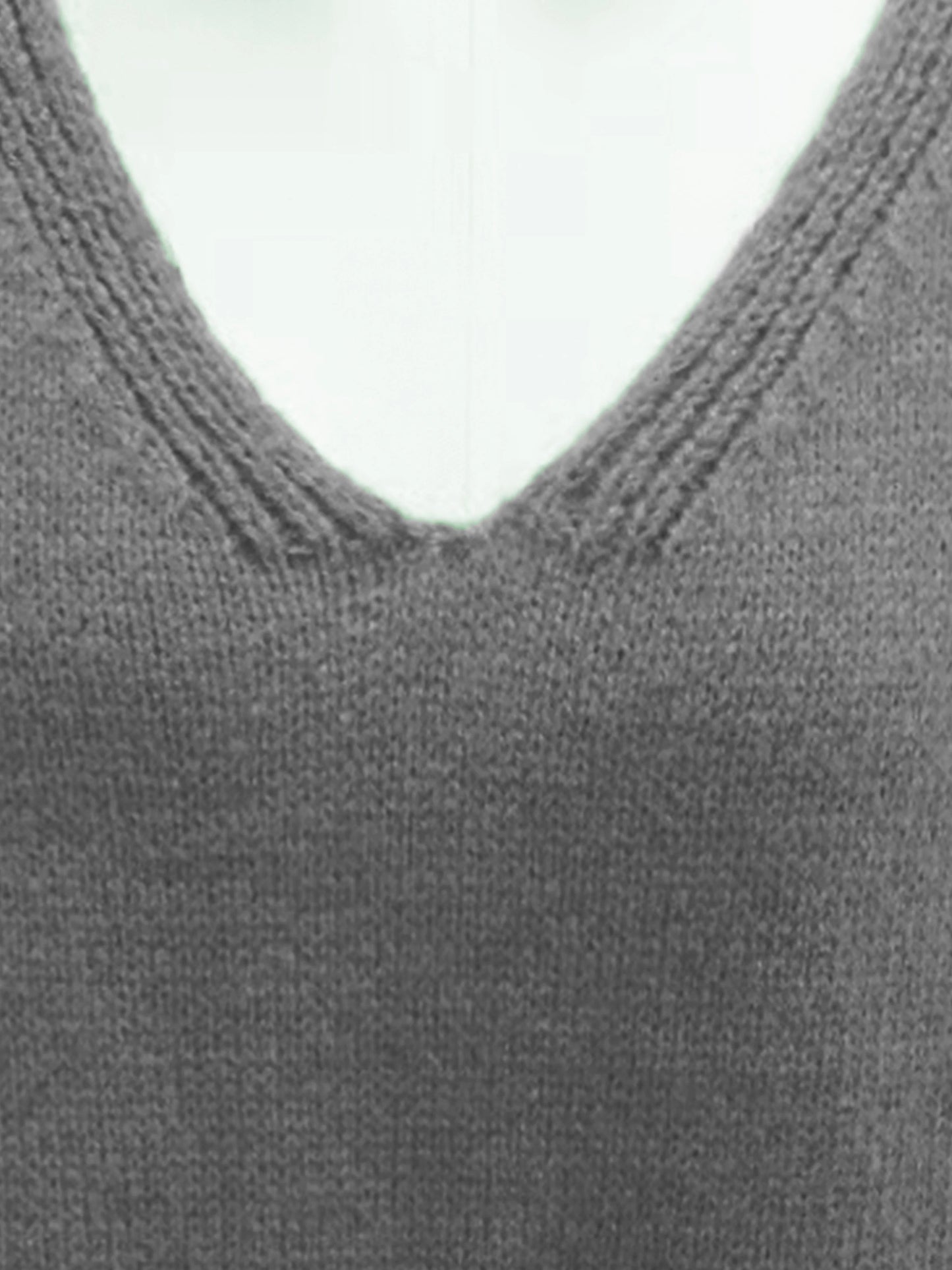 NOVA - Oversized trui met V-hals voor een elegante en comfortabele look