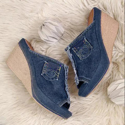 Dames sleehak mules met open teen en denimlook – DARIA DENIM - Glamorix