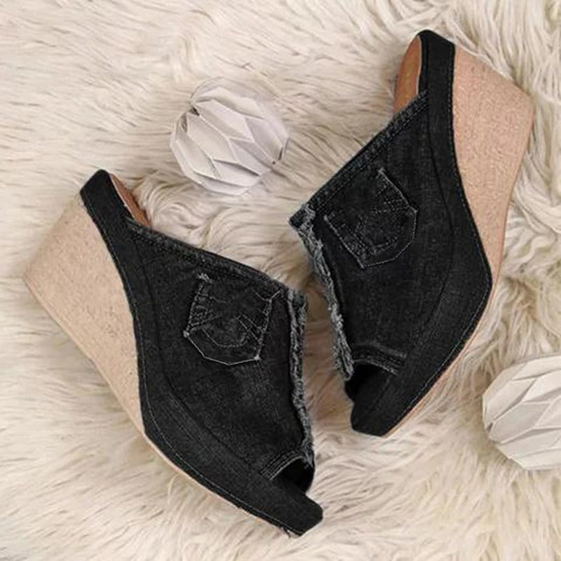 Dames sleehak mules met open teen en denimlook – DARIA DENIM - Glamorix