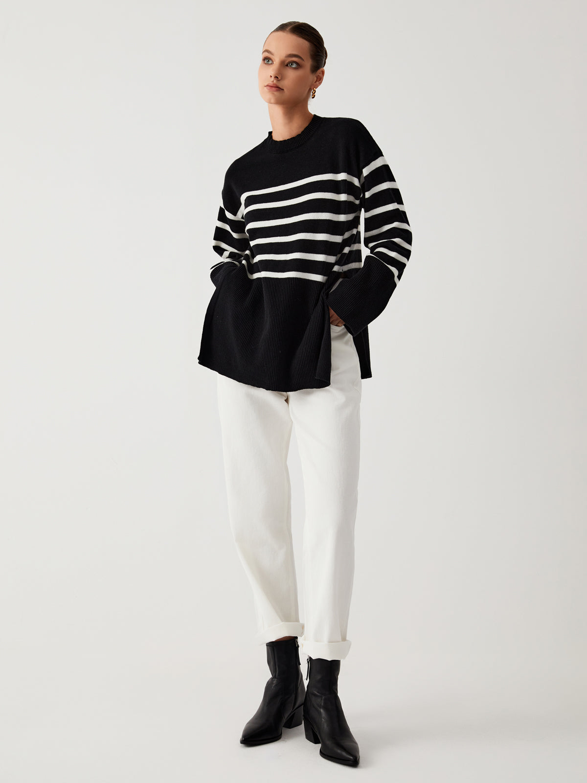 LEVI – Casual gestreepte trui met zijsplitten voor een moderne look