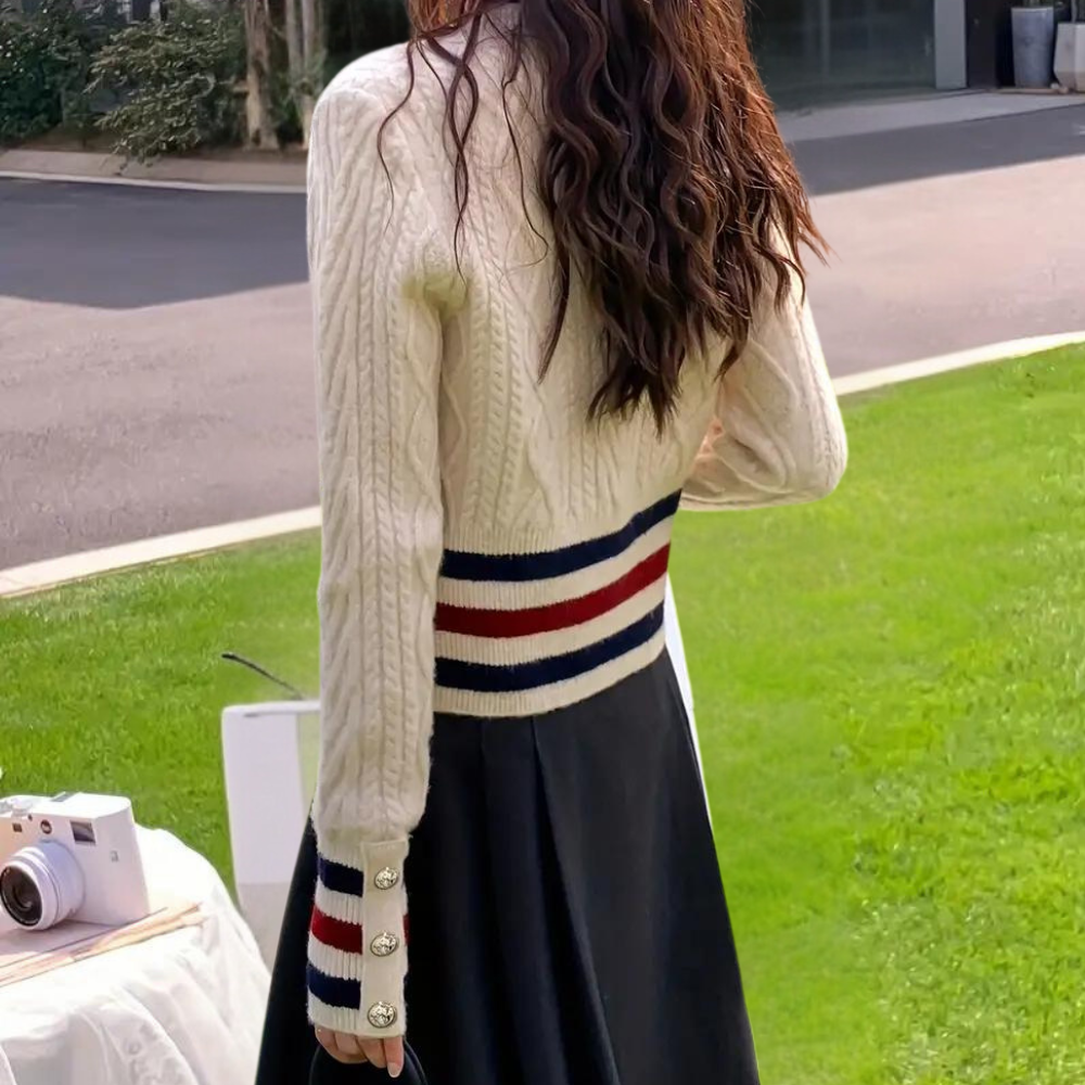 Gebreid damesvest met losse pasvorm en tijdloos design – SYRELLE - Glamorix