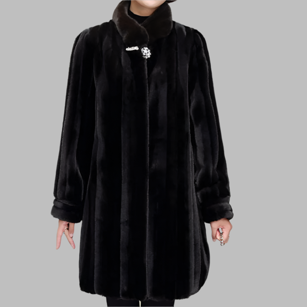 Zachte dames jas van imitatiebont met hoge kraag – NUVAYA LuxeFur - Glamorix