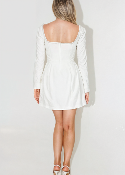 Mini-jurk met lange mouwen en vierkante hals – SOLÉA - Glamorix