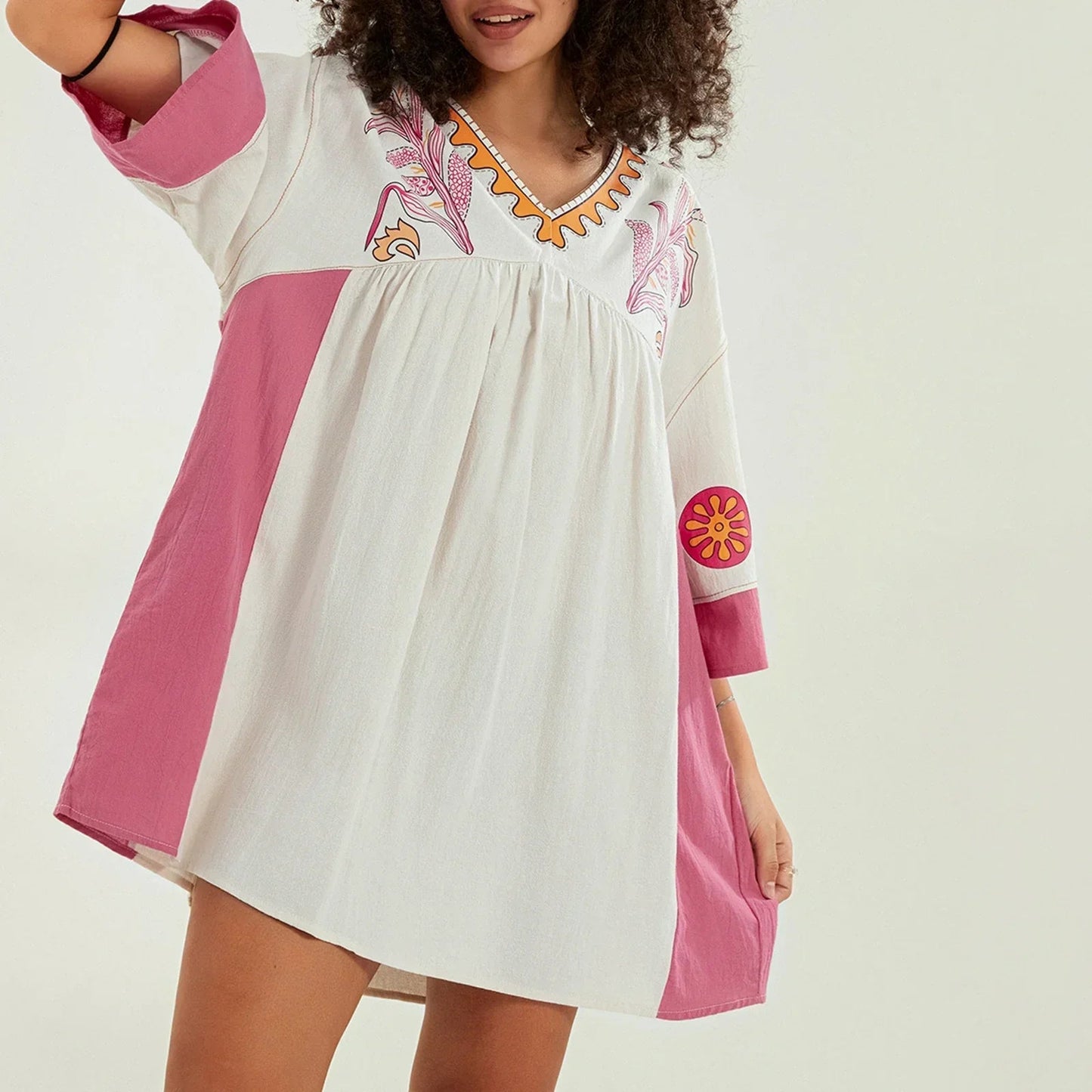 Dames tuniekjurk met V-hals en geborduurde details – ISLA BOHO - Glamorix
