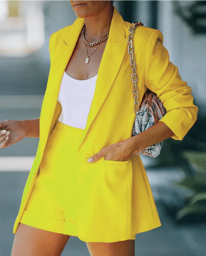 Stijlvol dames shortpak met blazer en rechte pijpen – SANTÉ VUE - Glamorix