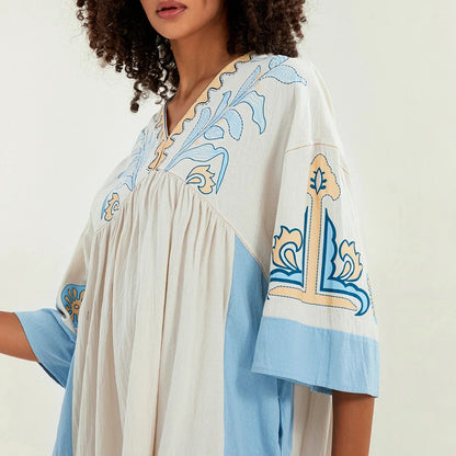 Dames tuniekjurk met V-hals en geborduurde details – ISLA BOHO - Glamorix