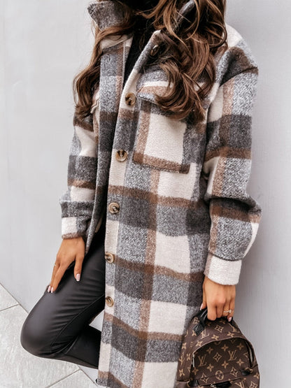 CLAUDIA - Oversized geruite damesjas met een tijdloze uitstraling