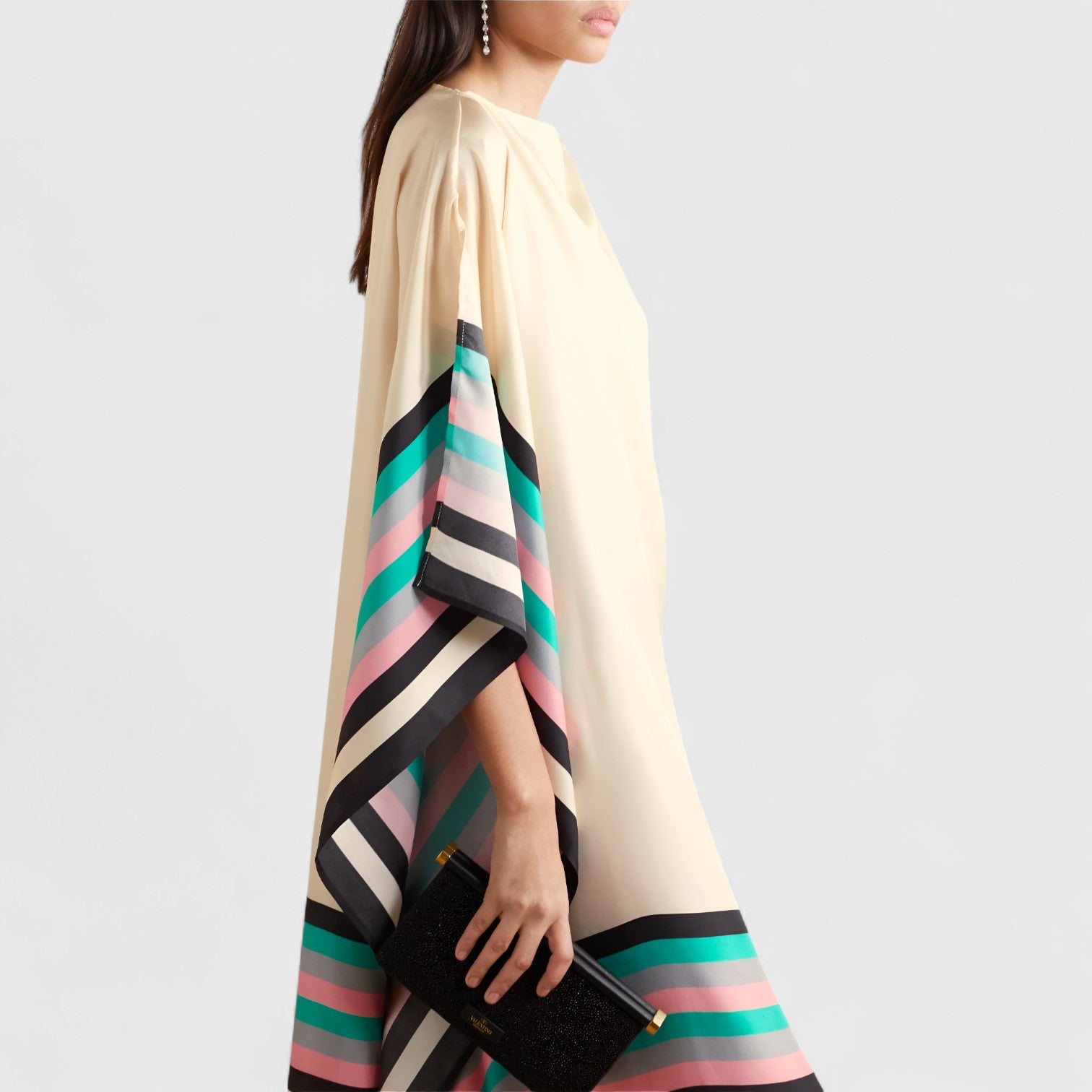 Vloeiende damesjurk met kaftan-snit en asymmetrische zoom – AYLA DRIFT - Glamorix