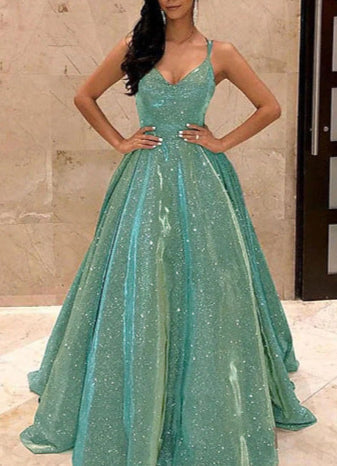 Glanzende avondjurk met diepe V-hals en elegante pasvorm – LUNARA GLOW - Glamorix