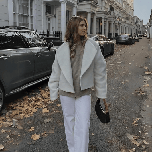 JULIA – Cropped wollen jasje voor dames