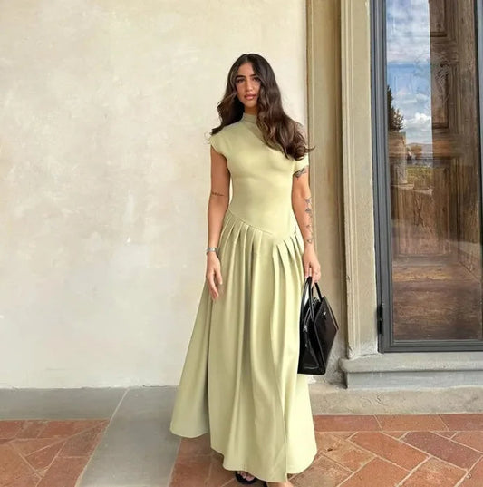 Elegante midi-jurk met hoge hals en geplooide rok – EllaGrace - Glamorix