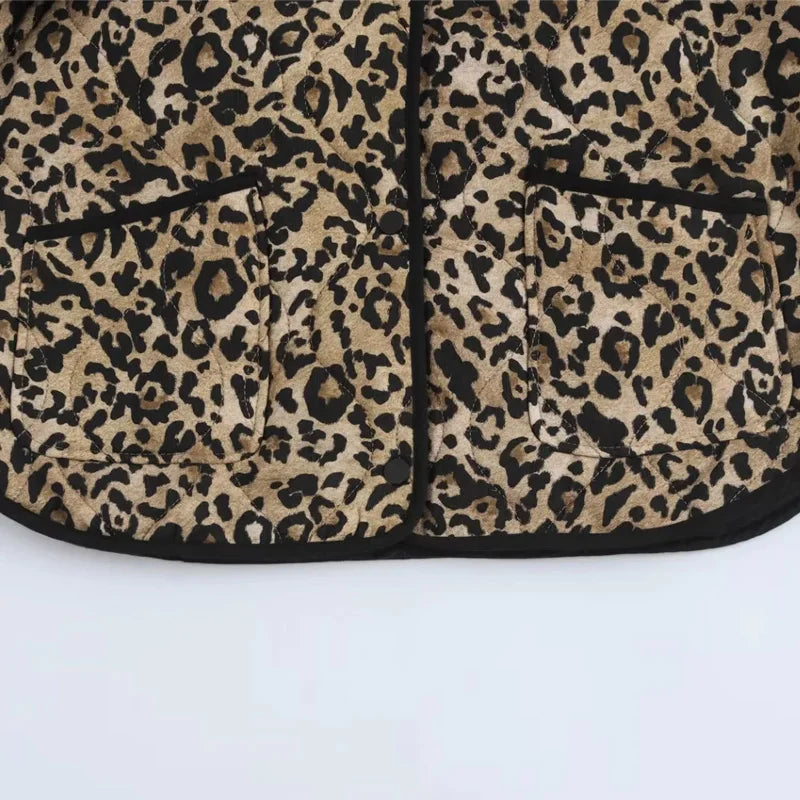 LUNA - Oversized damesjack met luipaardprint