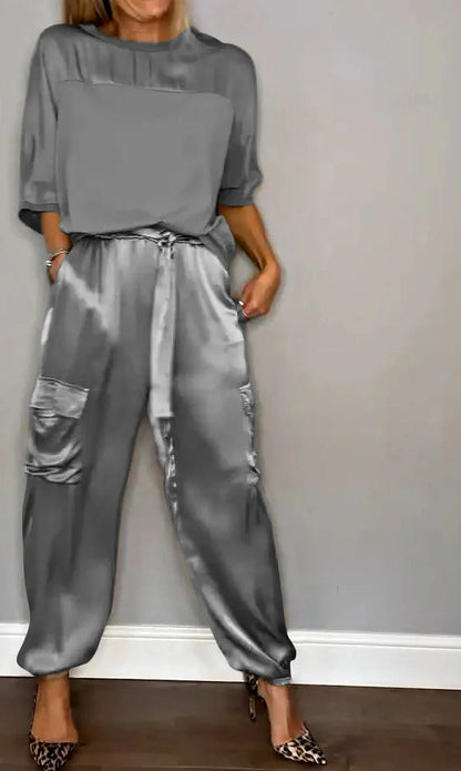 Satijnen dames set met losse top en cargo broek – LIA SHINE - Glamorix