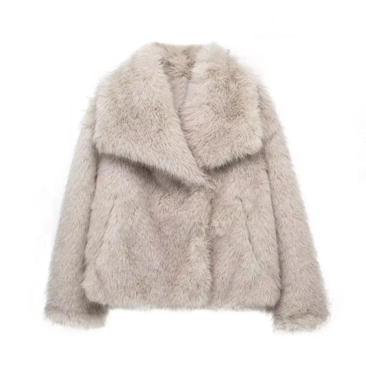 Luna – Korte damesjas van imitatiebont met oversized kraag