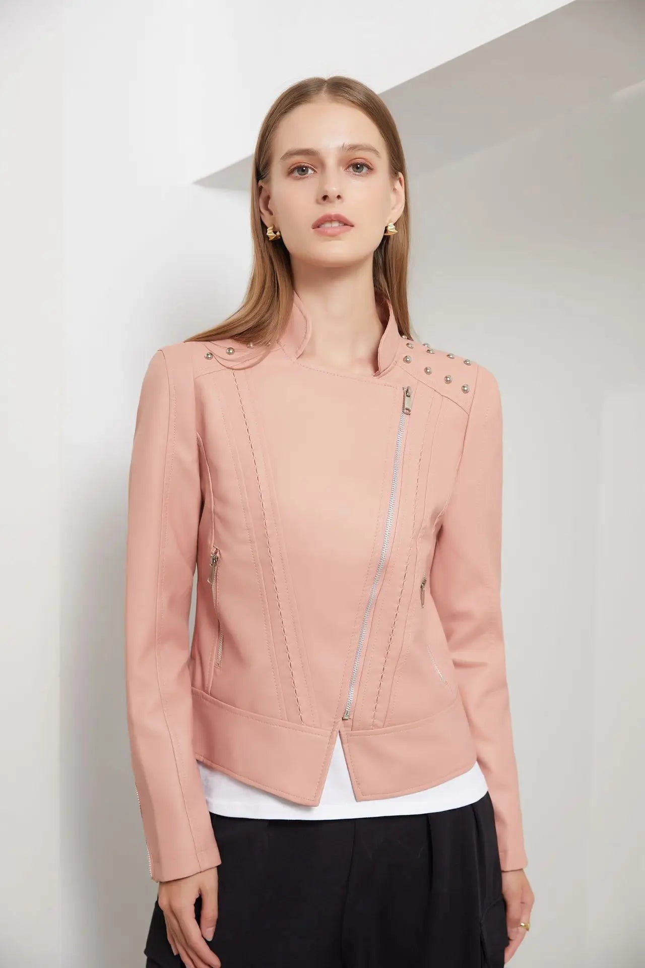 RAVEN - Asymmetrisch jasje van imitatieleer voor dames