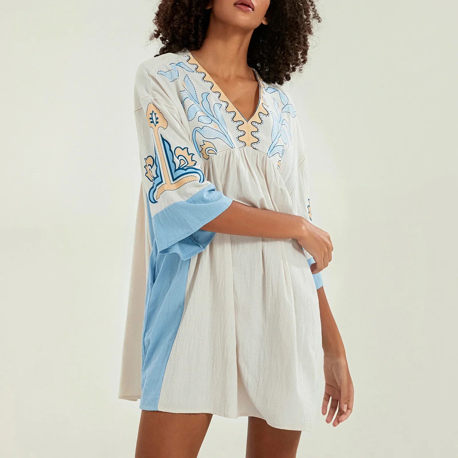 Dames tuniekjurk met V-hals en geborduurde details – ISLA BOHO - Glamorix