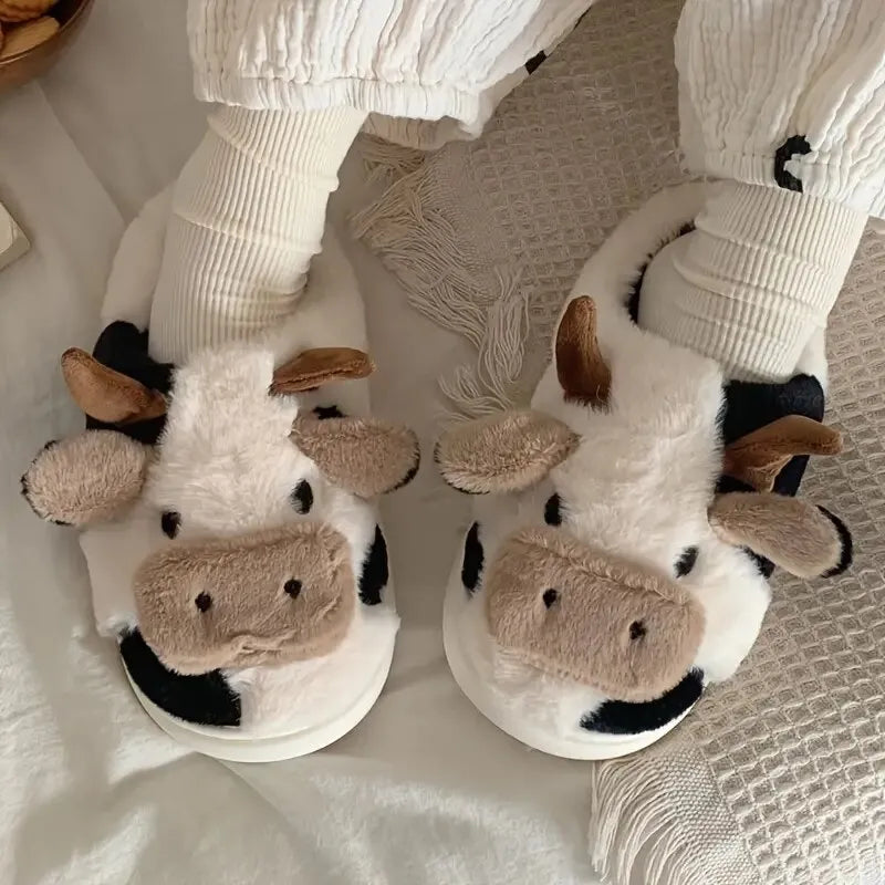 MOCHA - Pluche uniseks pantoffels met trendy koeienmotief