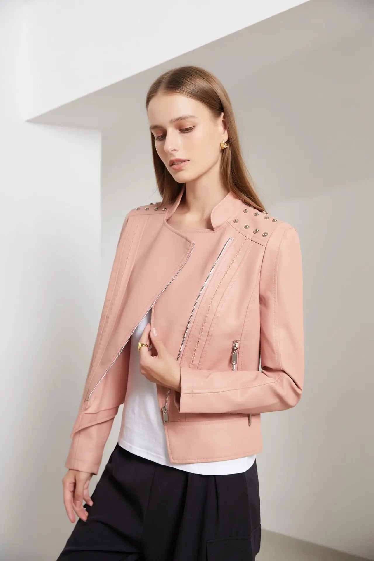 RAVEN - Asymmetrisch jasje van imitatieleer voor dames