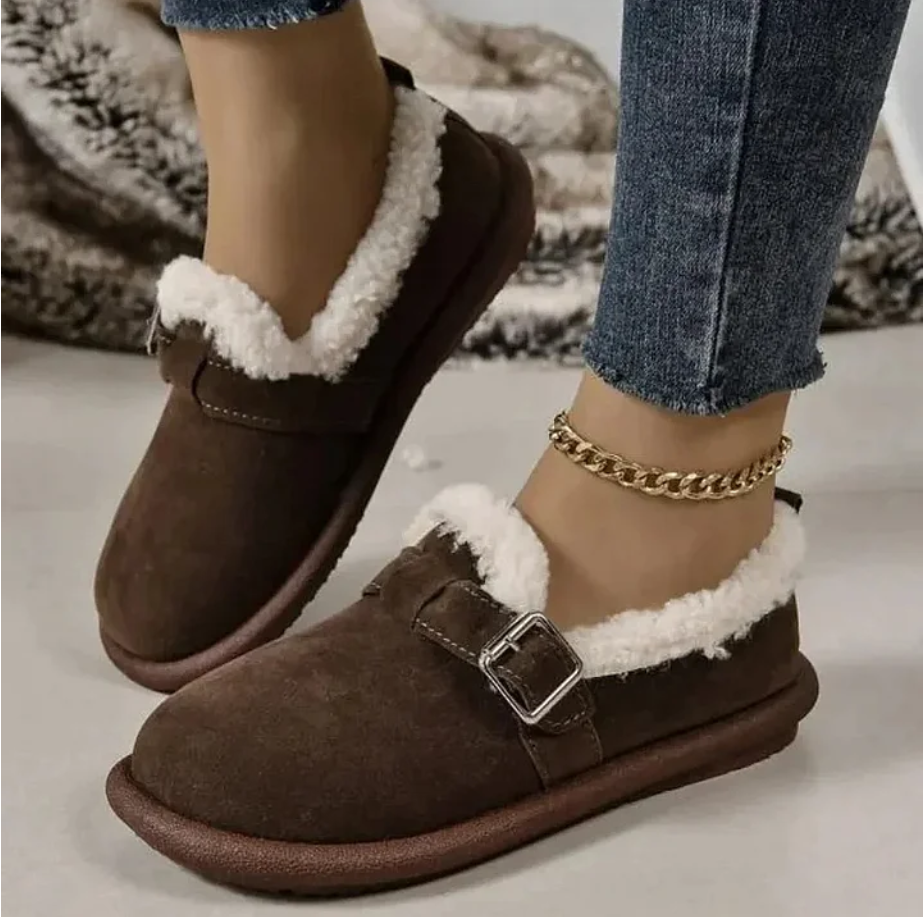 Ember - Orthopedische Instappers met Bontvoering en Gespsluiting