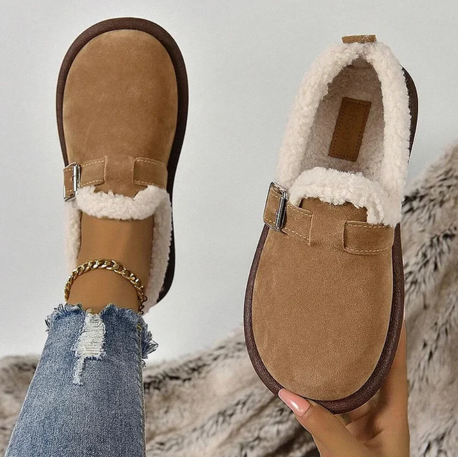 Ember - Orthopedische Instappers met Bontvoering en Gespsluiting